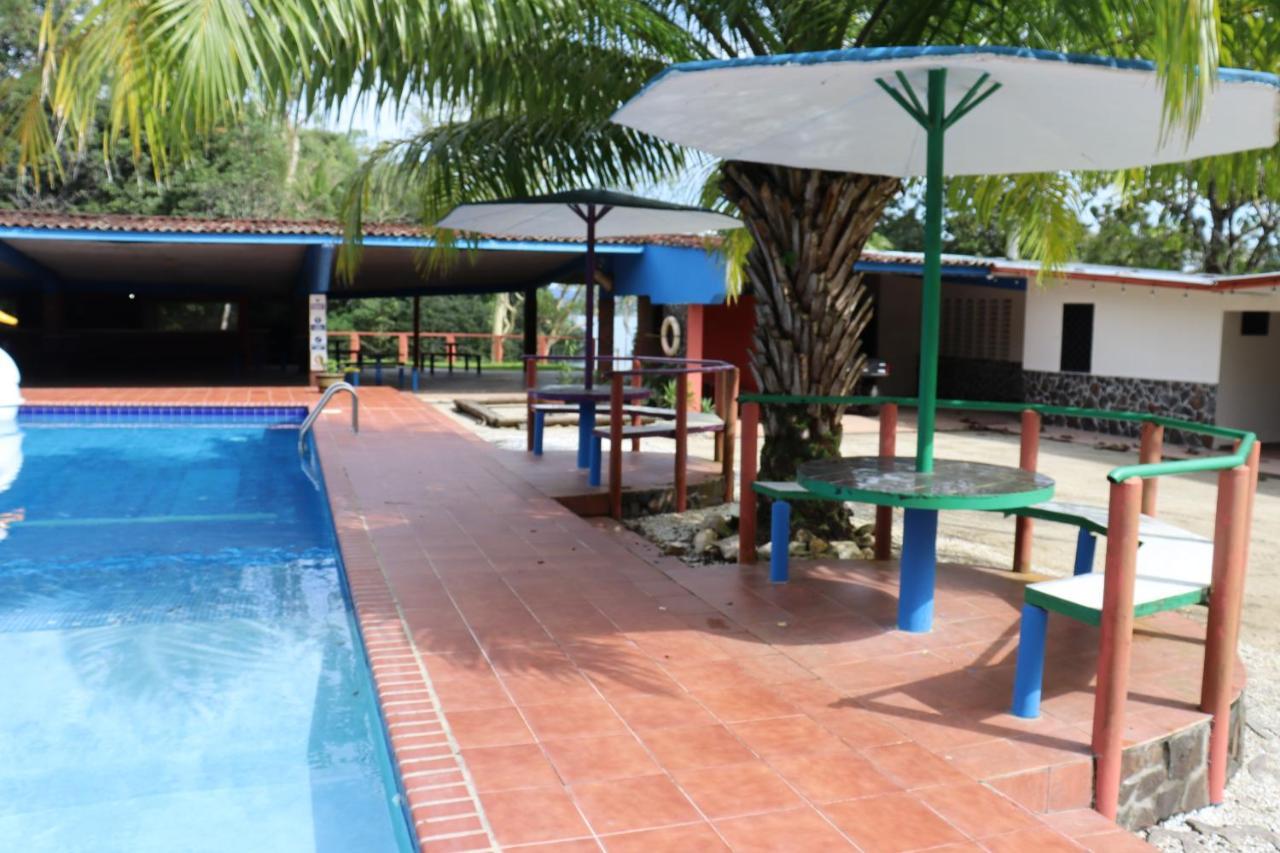 Hacienda Alajuela Hotel โกลอน ภายนอก รูปภาพ